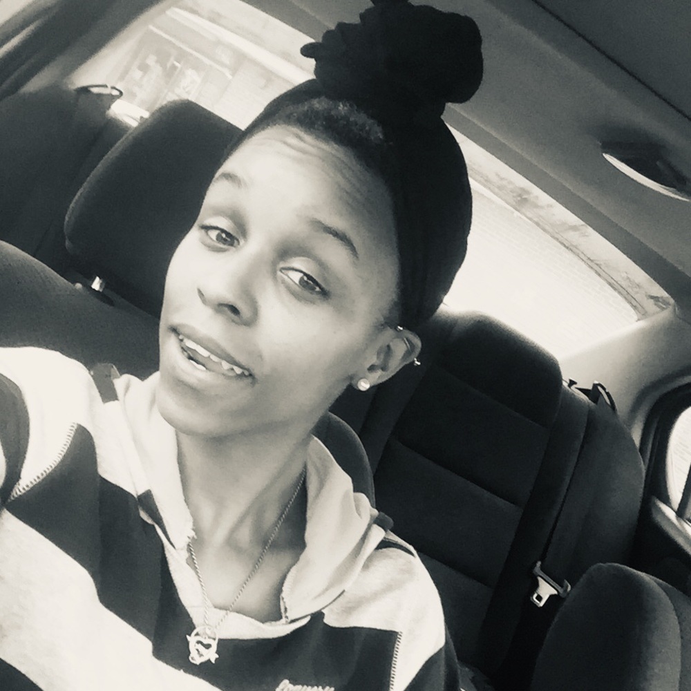 Meet your Posher, Robin